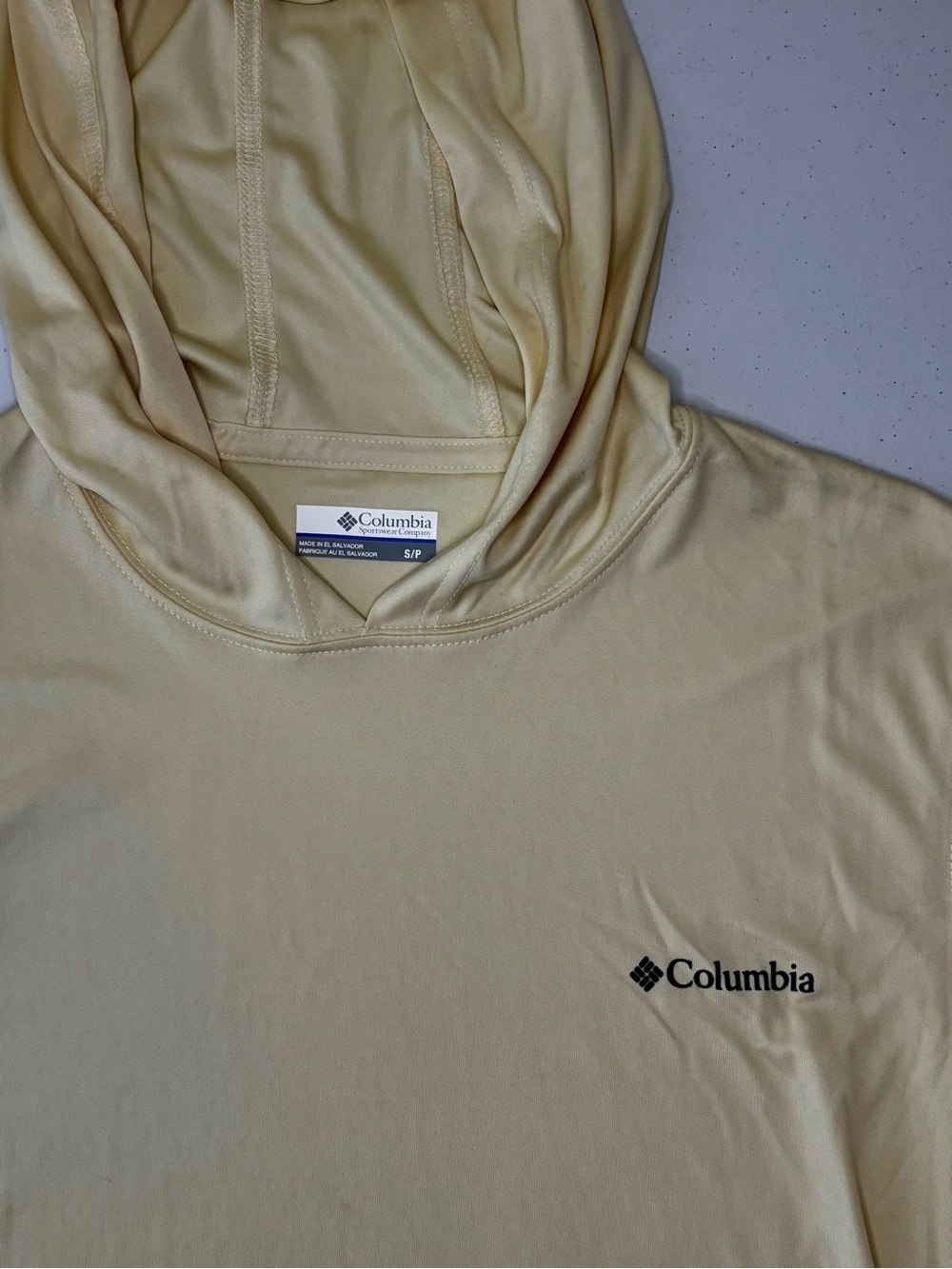 Columbia Long Sleeve Hooded Sun Shirt in Pale Yellow - Picture 4 of 7